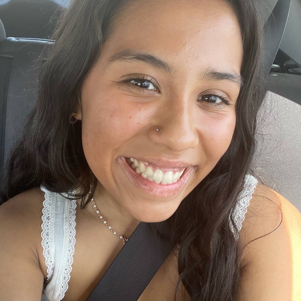 Meet your Posher, Nadia